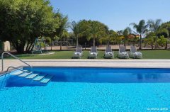 אחוזת שושנים בוטיק