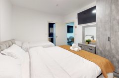 אחוזת האלונים 34