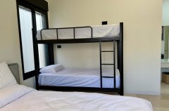 וויט פאלאס 16