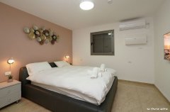 אחוזת שושנים בוטיק 30