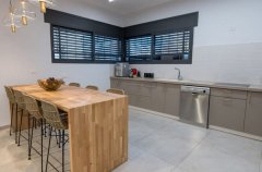 שלוות ענהאל 15