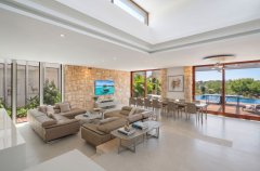 וילה גולף 11